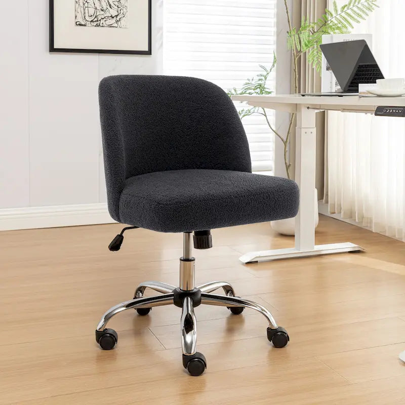 Chaise de bureau sans accoudoirs en tissu Sherpa avec roulettes en acier
